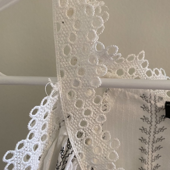 Hers & Mine Cold Shoulder Top - Picture 4 of 5